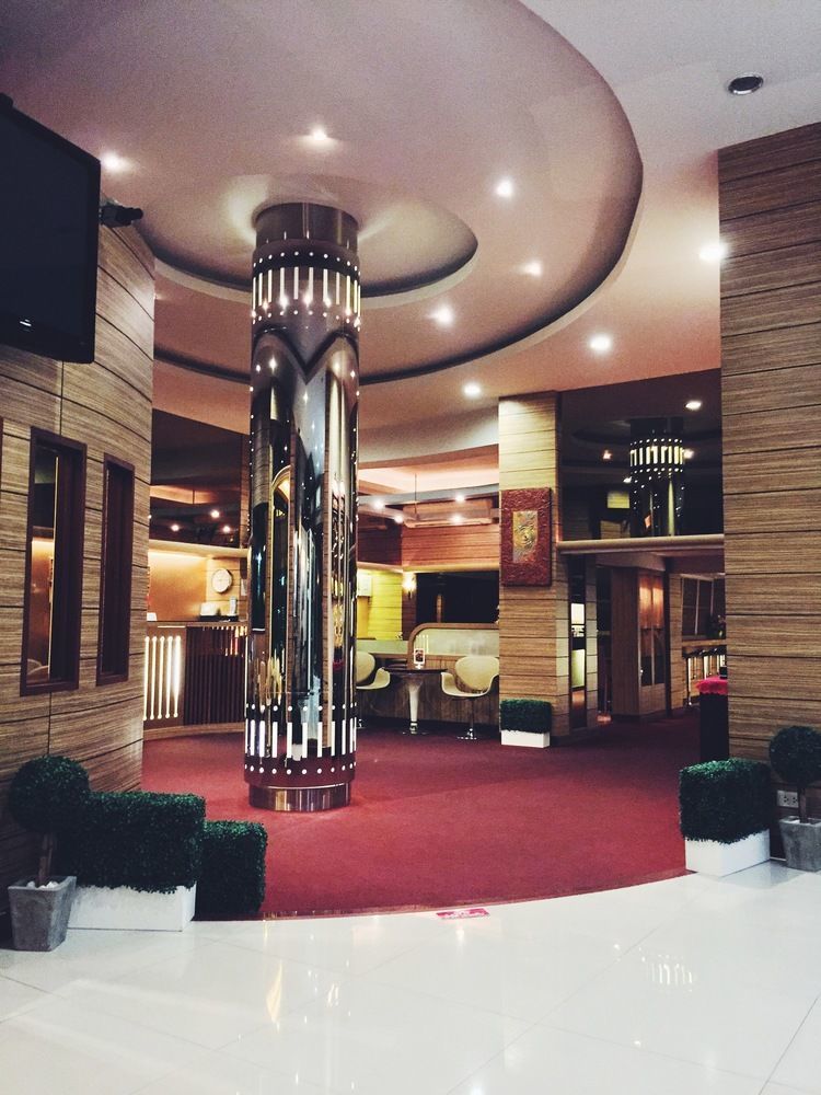 New Suanmali Hotel Banguecoque Exterior foto